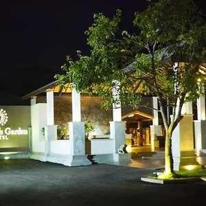 Full Moon Garden Hotel Negombo