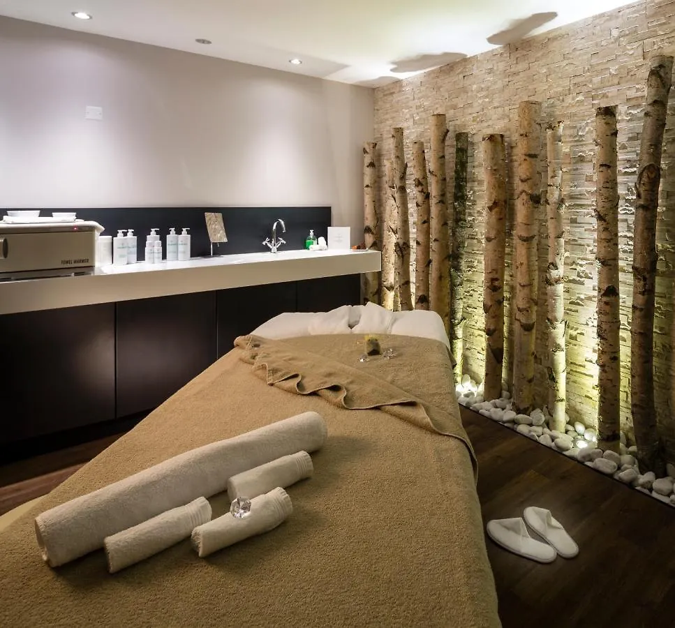 Hotel Koh-I Nor By Les Etincelles Val Thorens 5*,